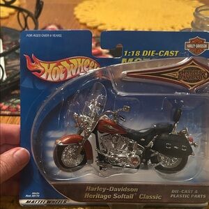 Vintage hot wheels, Harley Davidson heritage softail, classic scale1:18